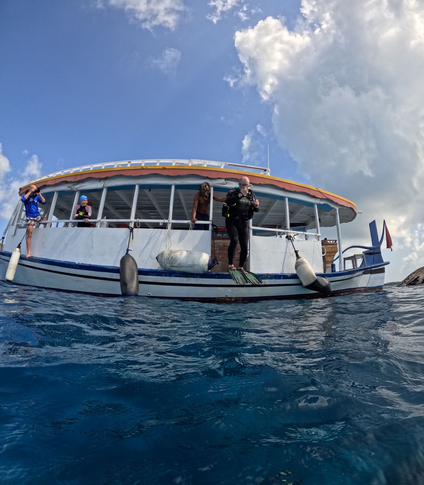 MV Iruvai — 7 Nights / 8 Days